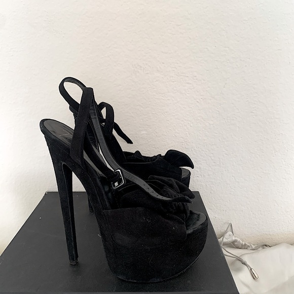 Giuseppe Zanotti Platform sandals in Black. - Picture 3 of 8